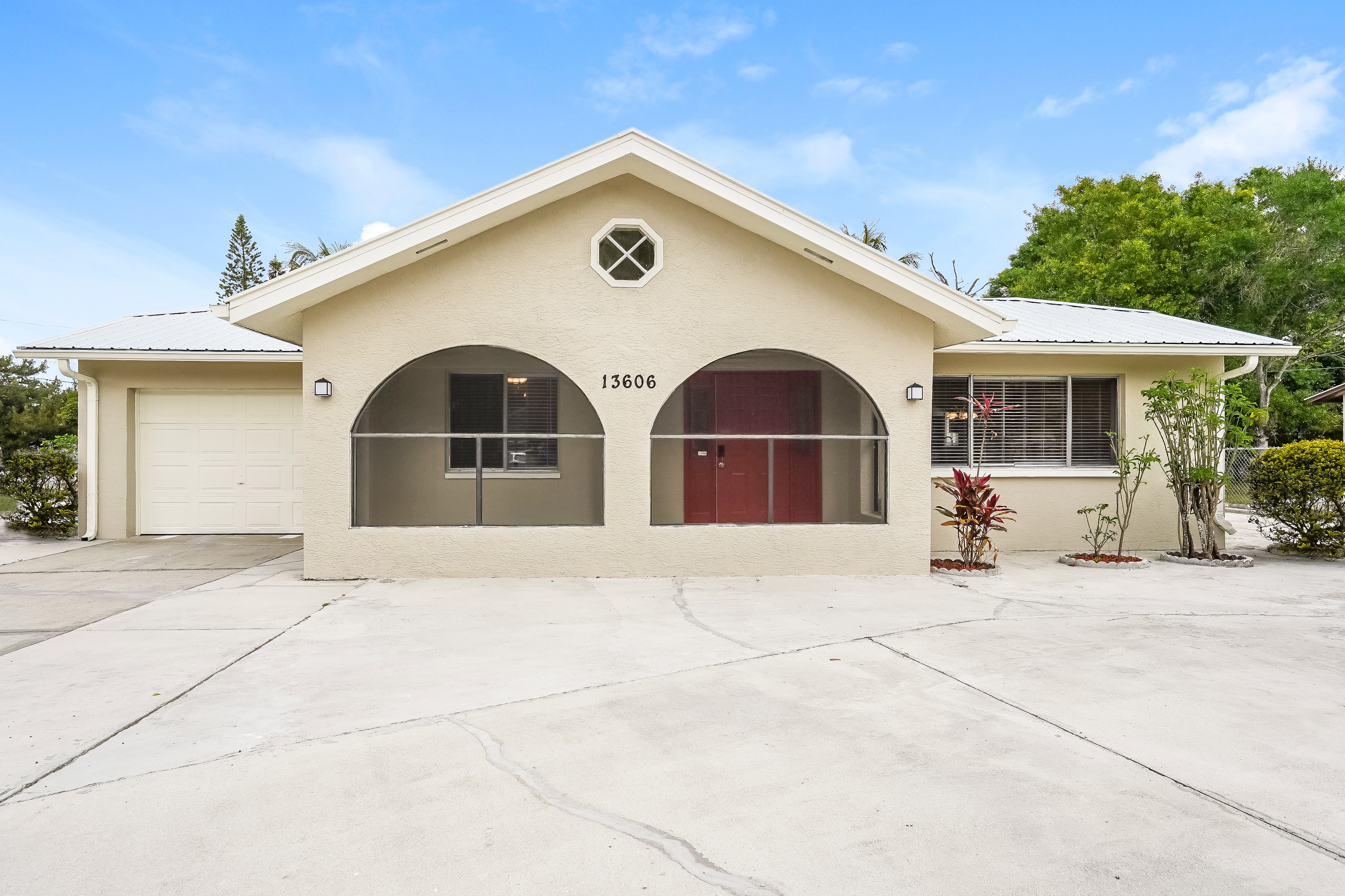 13606 River Forest DR Fort Myers, FL 33905